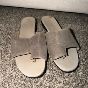 Munro American Womens 10 WW Metallic Toe Loop Slide Sandals M417970